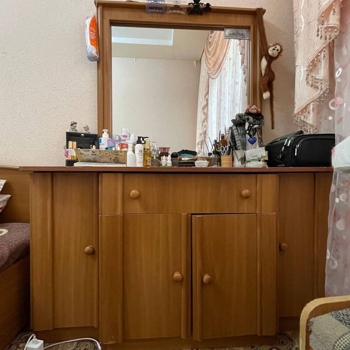 Срочно продам спальный гарнитур в отличном состоянии