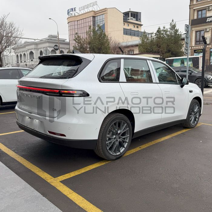 Leapmotr C16 model 2026