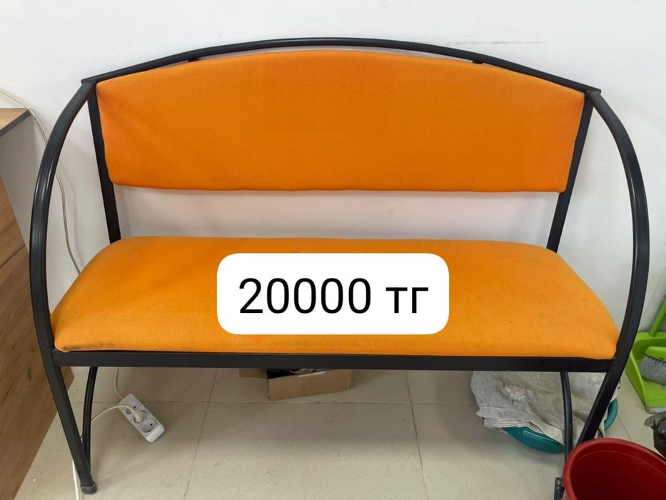 Кушетка для салона