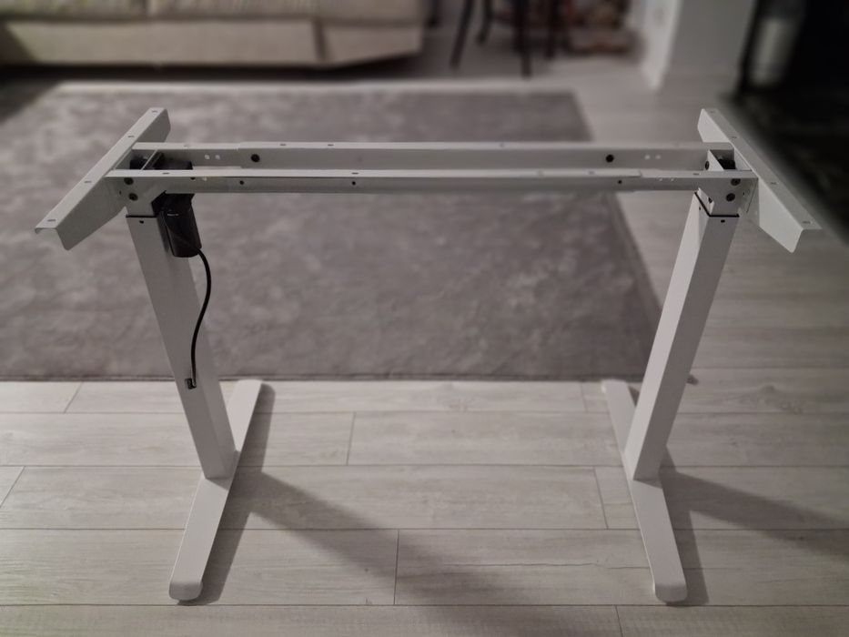 Cadru de birou electric cu înălțime reglabilă