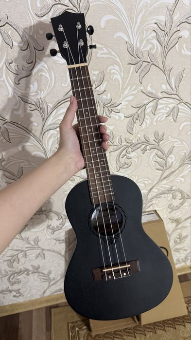 Укулеле Veston новая