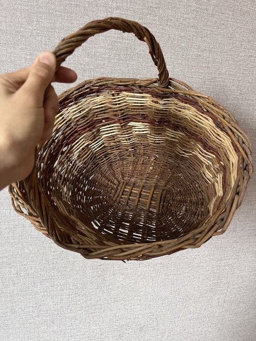 Продам корзину из лозы