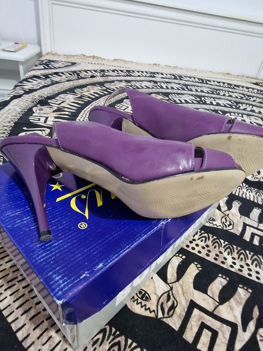 Pantofi dama marimea 40