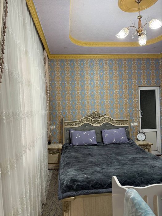 Hovli sotiladi uy sotiladi