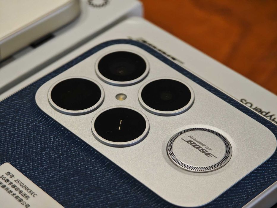 Нов Redmi K90 Pro Max - 6.9", SD8 Elite Gen5; Bose;7560mAh; 3x50mpx