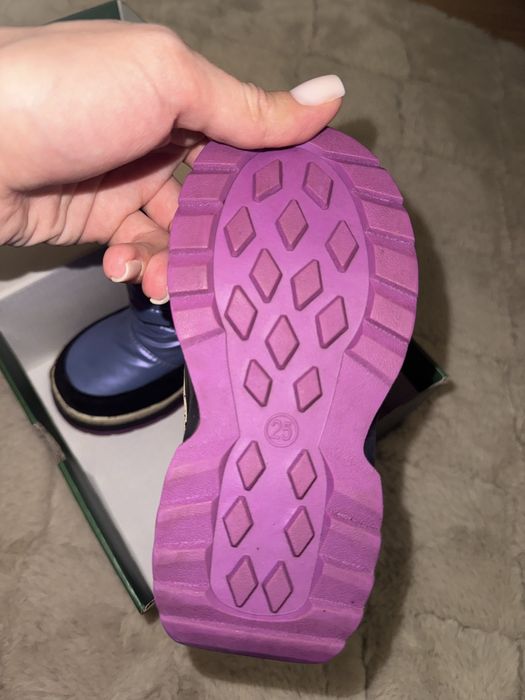 Продам зимние ботиночки