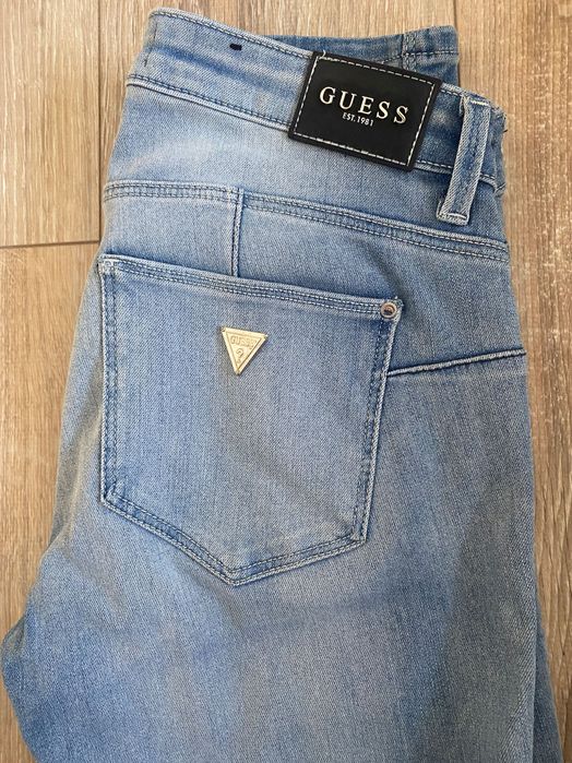 Дамски дънки GUESS
