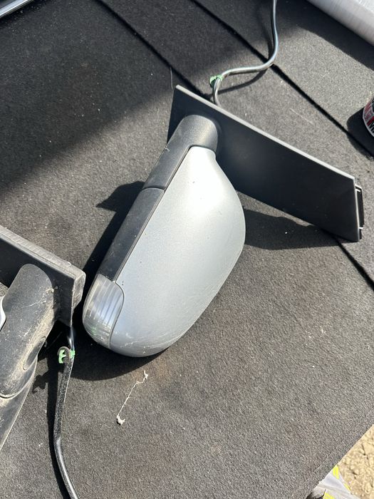 Огледало ляво дясно за Vw Touran t1 с мигач и подгрев ел регулиране