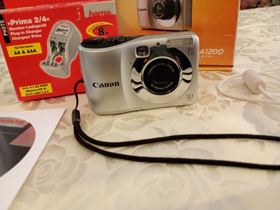 Цифров фотоапарат Canon Powershot A1200 12.1 MP с 4x оптично увеличение (сребрист)