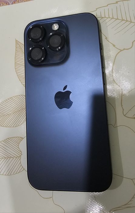 Продам IPhone 15 pro