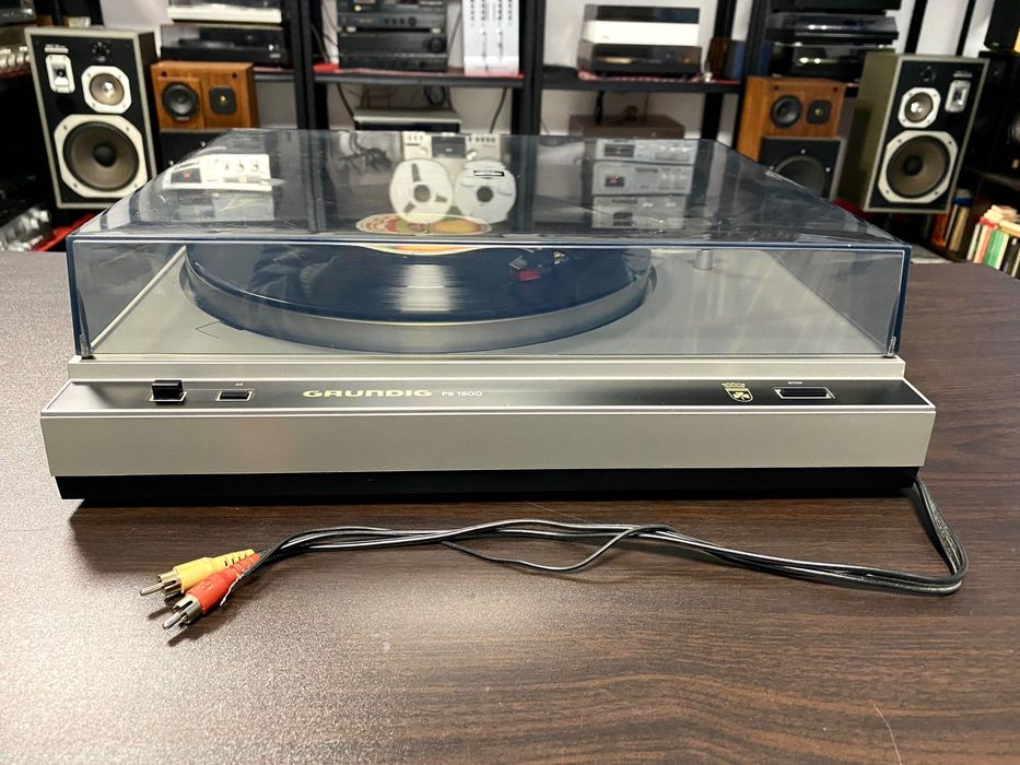 Vintage грамофон Grundig