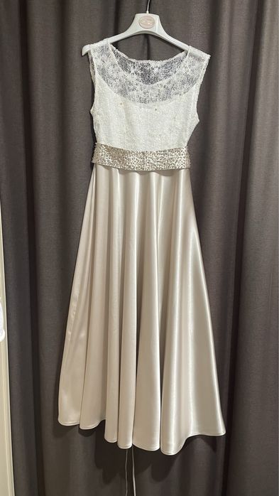 Вечерние платья