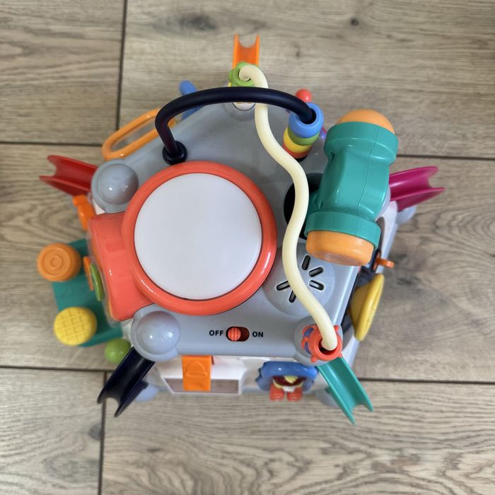 музыкальный бизиборд