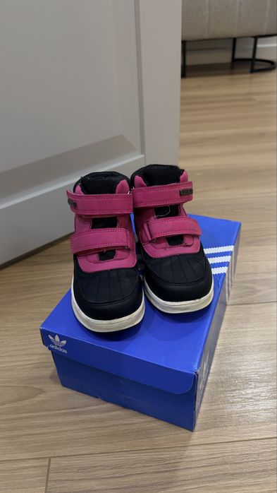 Ботинки для девочки