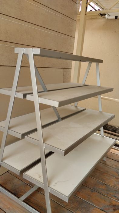 Полка для одежды