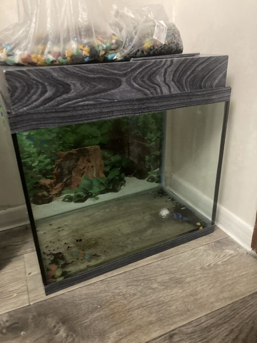Продам аквариум 60 литров
