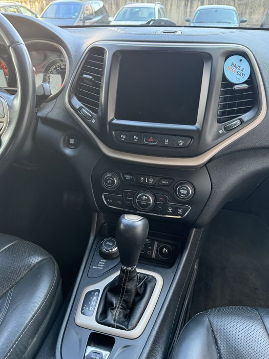 Jeep Cherokee Night Eagle