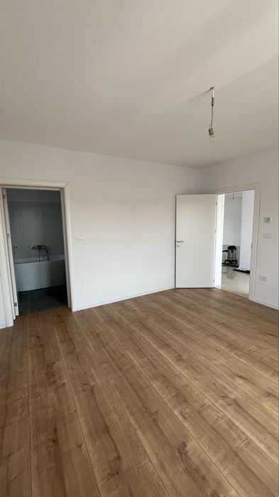 Individuala/103mp/529 mp teren/3 dormitoare/2 bai