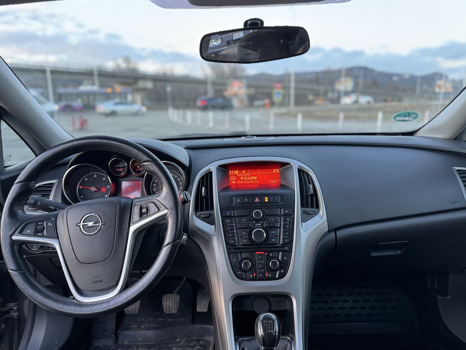 Vand Opel Astra J 1.7 CDTI 2011