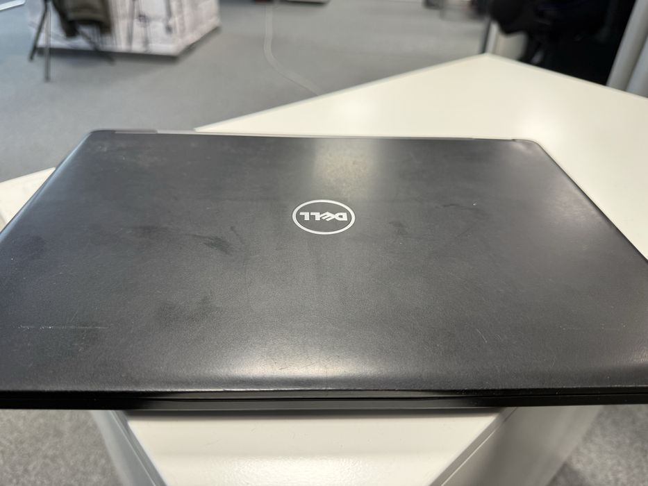Vand laptop Dell