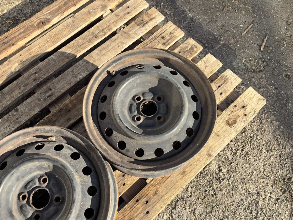 15 цола 4 х 100 мм Тойота / Кия / Хюндай / Сузуки - 6 Инча / ЕТ 45