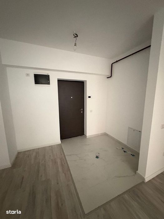 apartament  1 camera 37 mp complex unirea towers  nemobilat 300 euro