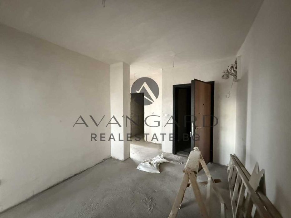 оф.24757 Тристаен апартамент/ Гребна база