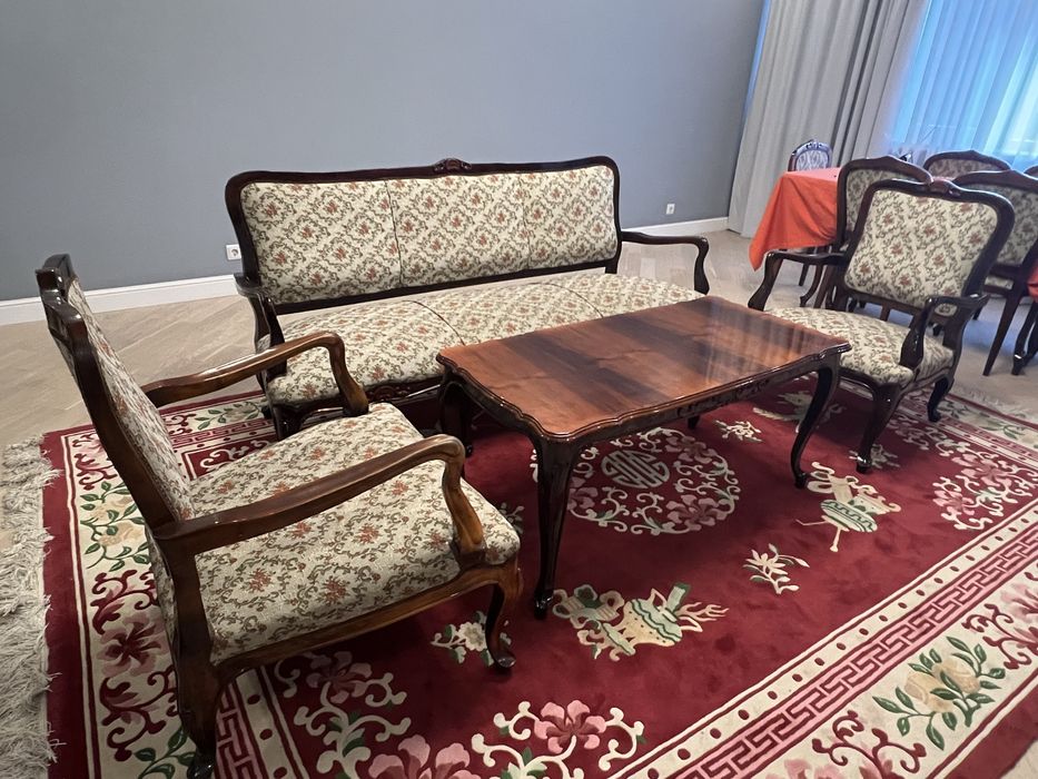 Румынская мебель для гостиной