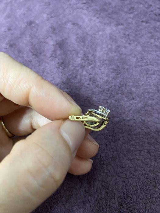 Серьги золотые с бриллиантами