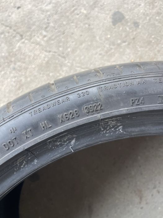 305/30/21 2бр летни гуми Pirelli P zero