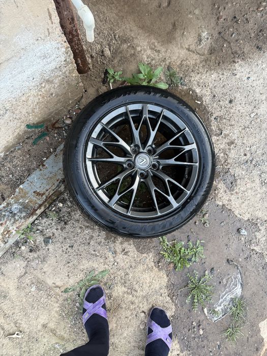 Диски,резины в хорошем состаяний!!!