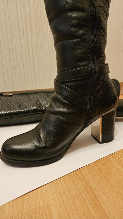 Продавам дамски елегантни ботуши от естествена кожа, размер 39