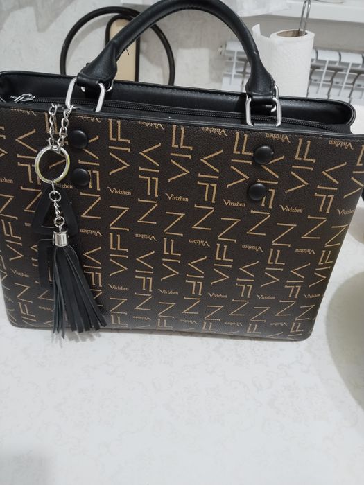Продам сумку, черный женский