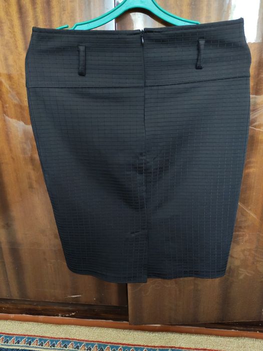 Юбка чёрная размер 48