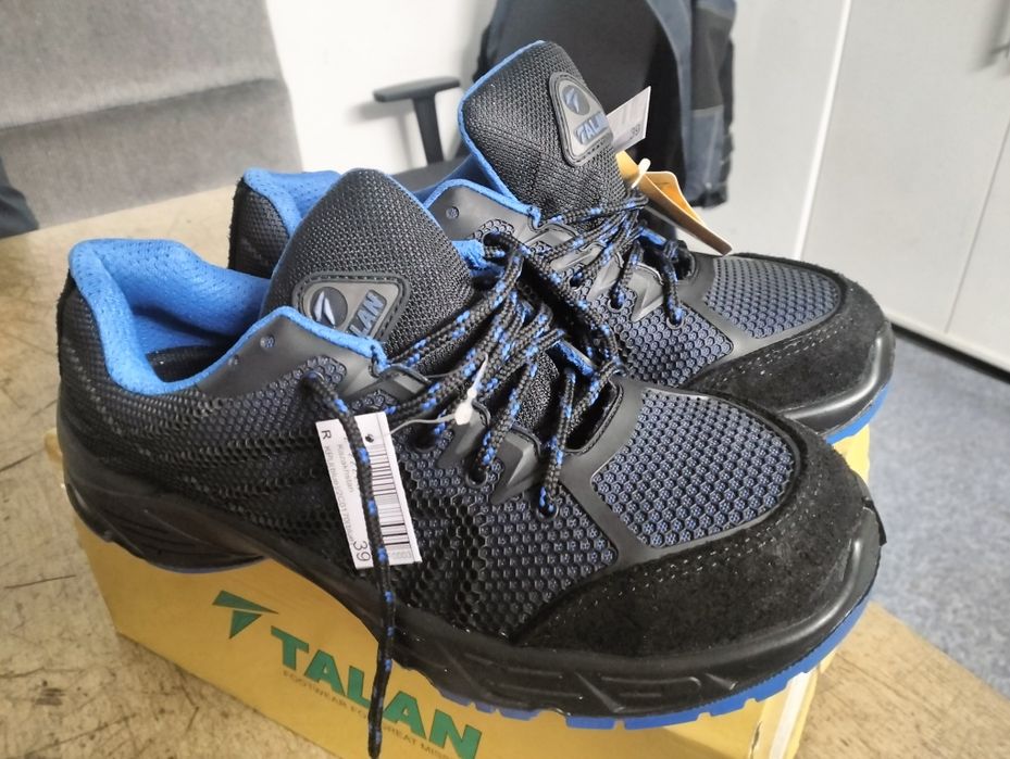 Ботинка для работы