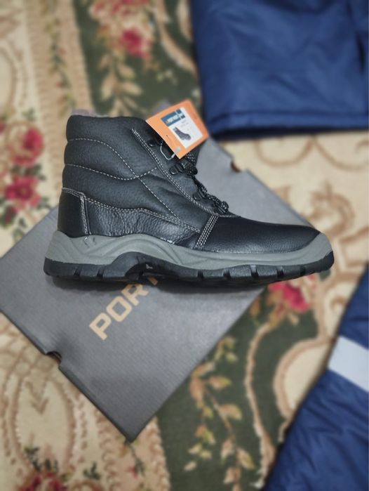 Спецовка и ботинка