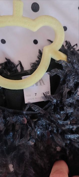 Детска рокля zara, размер 7г., нова не е носена, 15€.