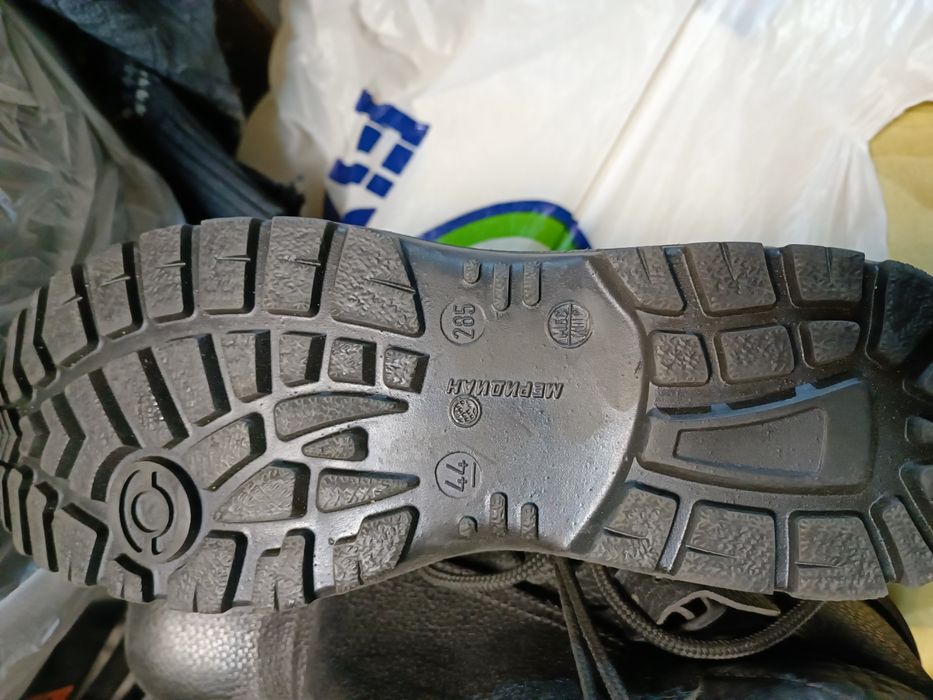 ботинки рабочие и зимние и сварочные