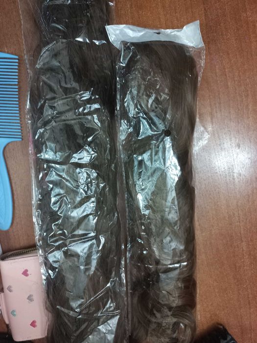 Волосы хвост на заколке