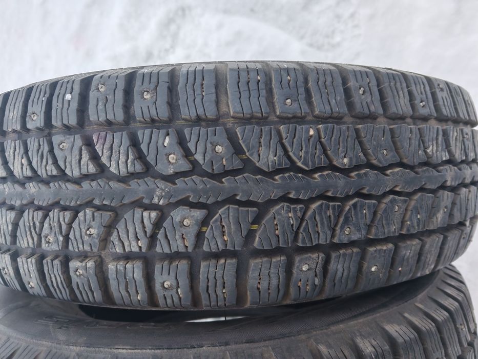 Продам зимние шины R15