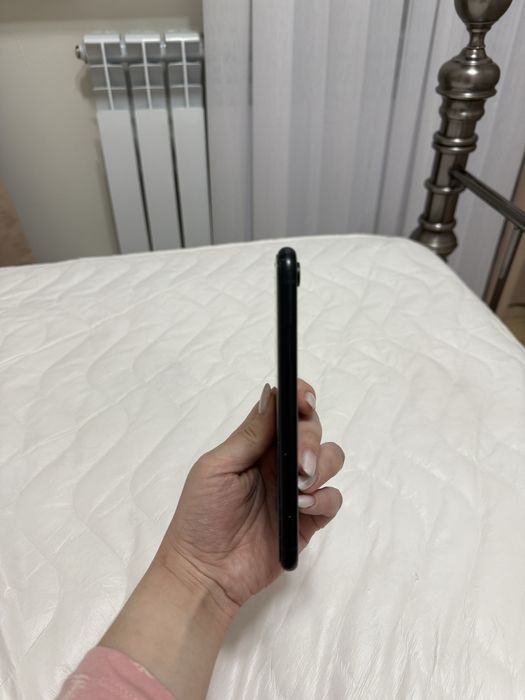 Продается iphone 10 (XR)