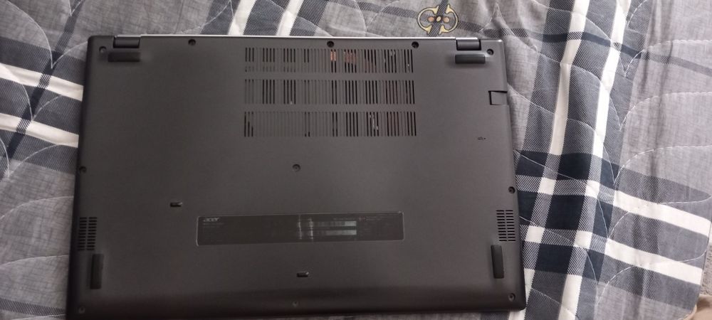 Acer ноутбук сотилади. Ҳолати яхши, муаммосиз ишлайди.
Intel Core i5 п