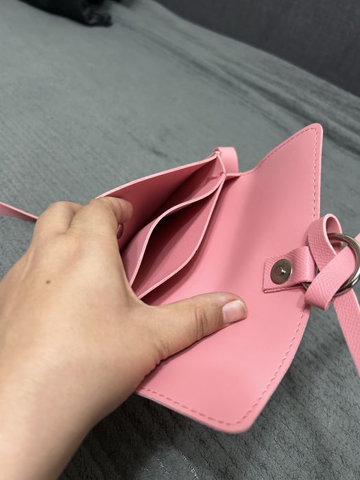 Продам женскую сумочку