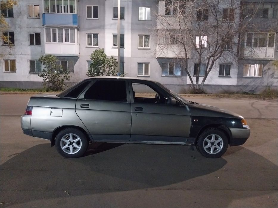 В продаже ваз 2110