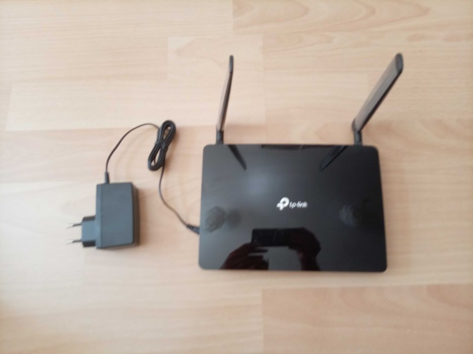 router modem 4 G Tp Link archer MR500  liber de rețea, merge și pe Digi