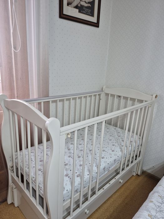 Детская кроватка