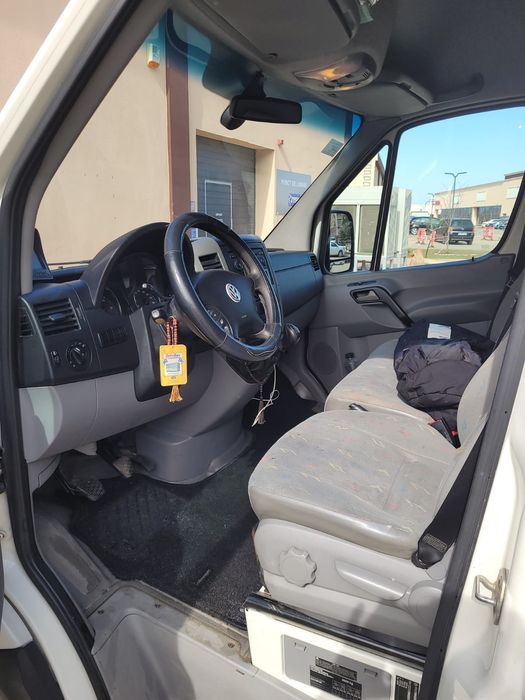Volkswagen Crafter 2.5 TDI 120 CP – Dubă