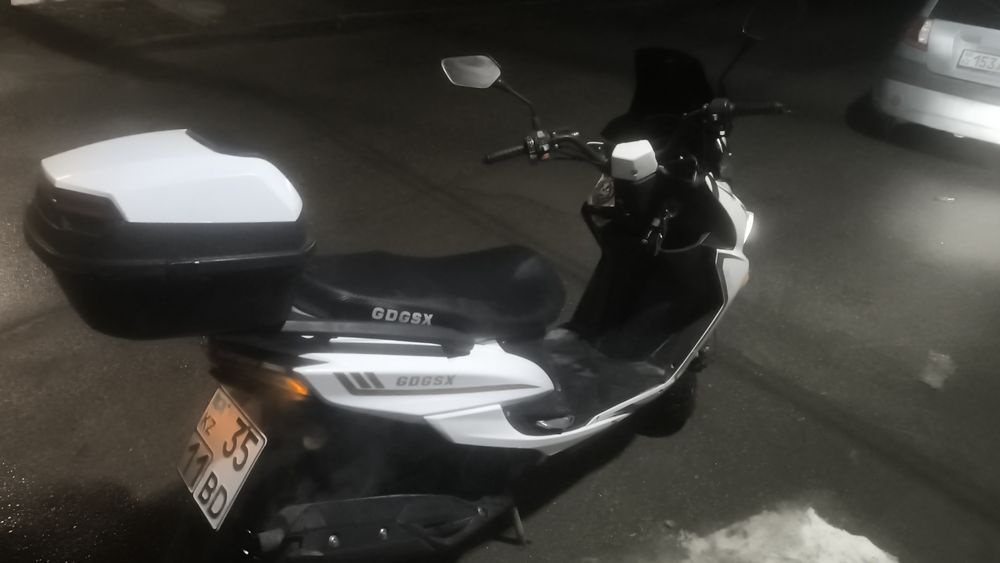 Мопед Maxi 2025 года