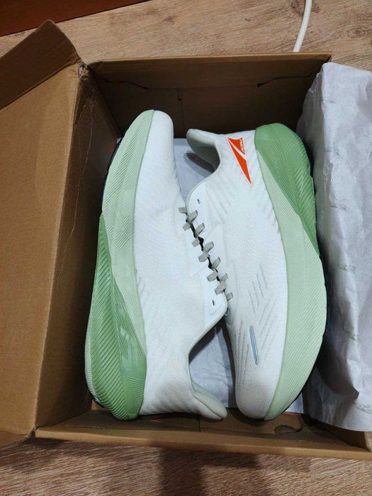 Кроссовки Altra р42