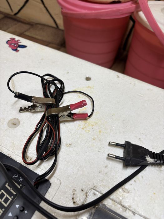 Инкубатор несушка 104 яйцо